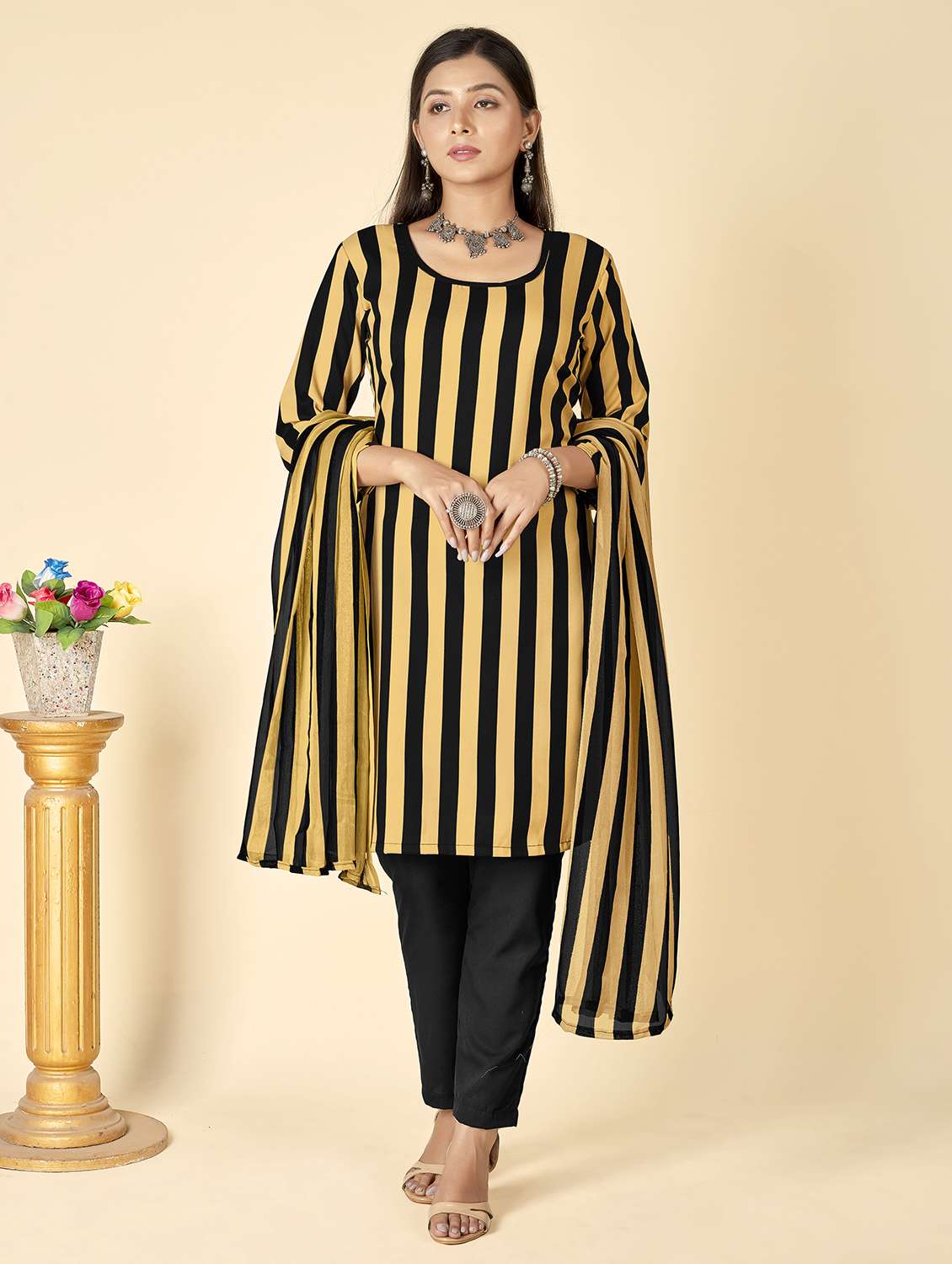 women striped unstitched suit set