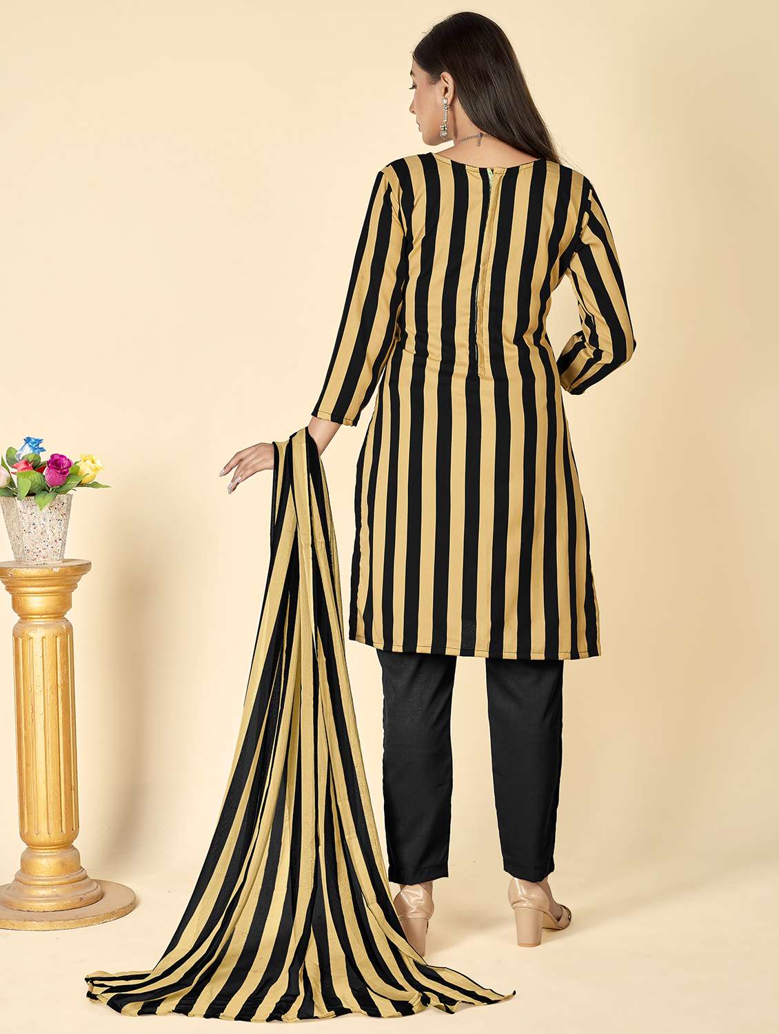 women striped unstitched suit set - 22223513 -  Standard Image - 3