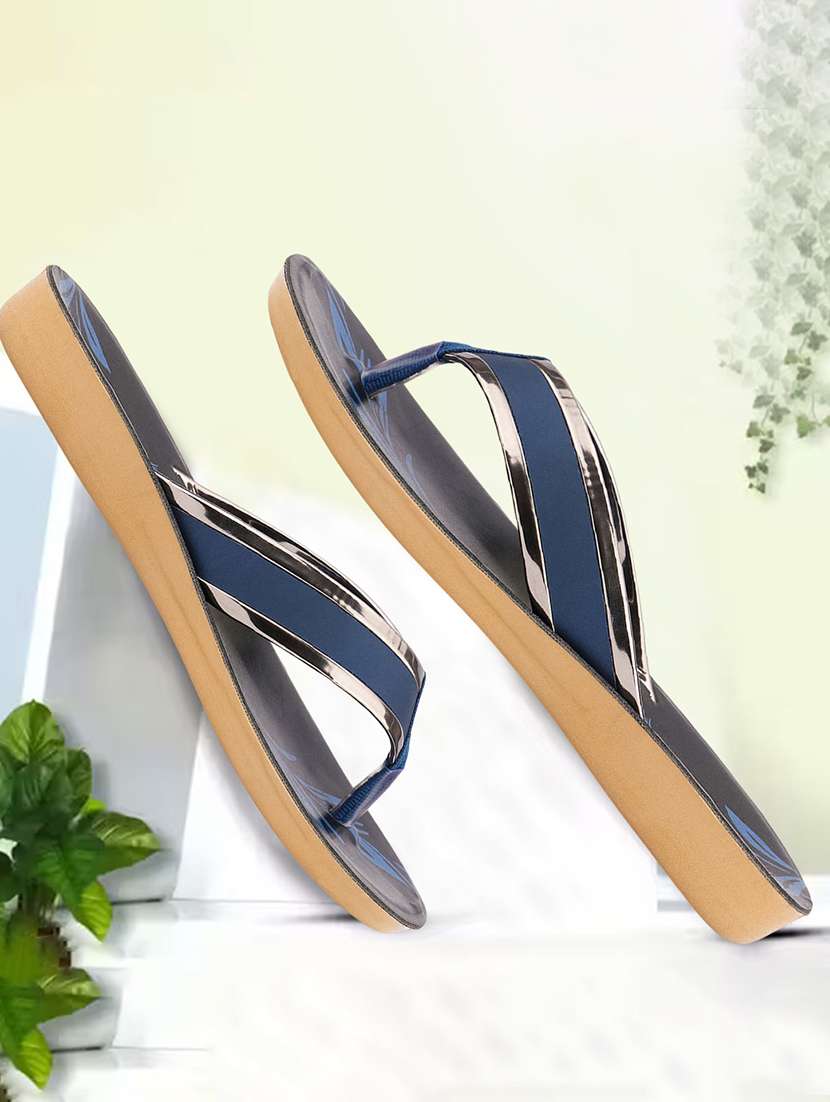 women solid slip on flat sandals