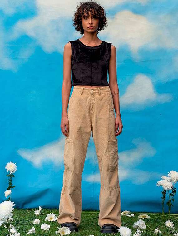 women solid high rise relaxed fit cargo - 22223900 -  Standard Image - 3