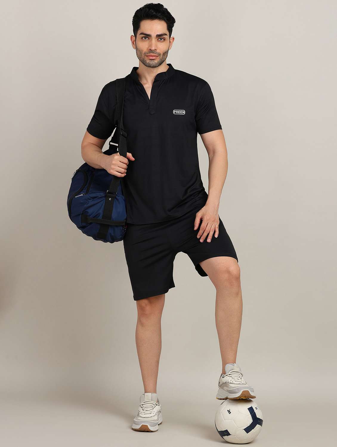 men solid short sleeve shorts & t-shirt co-ord set