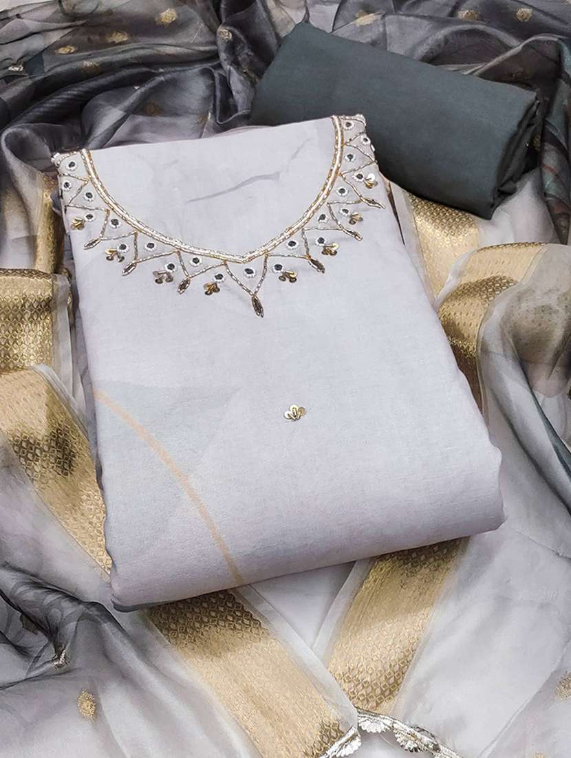 women floral embellished unstitched suit set