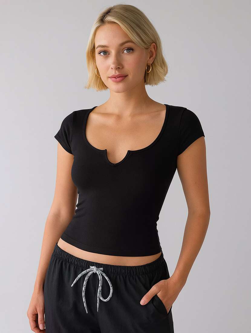 women black solid short sleeve crop top