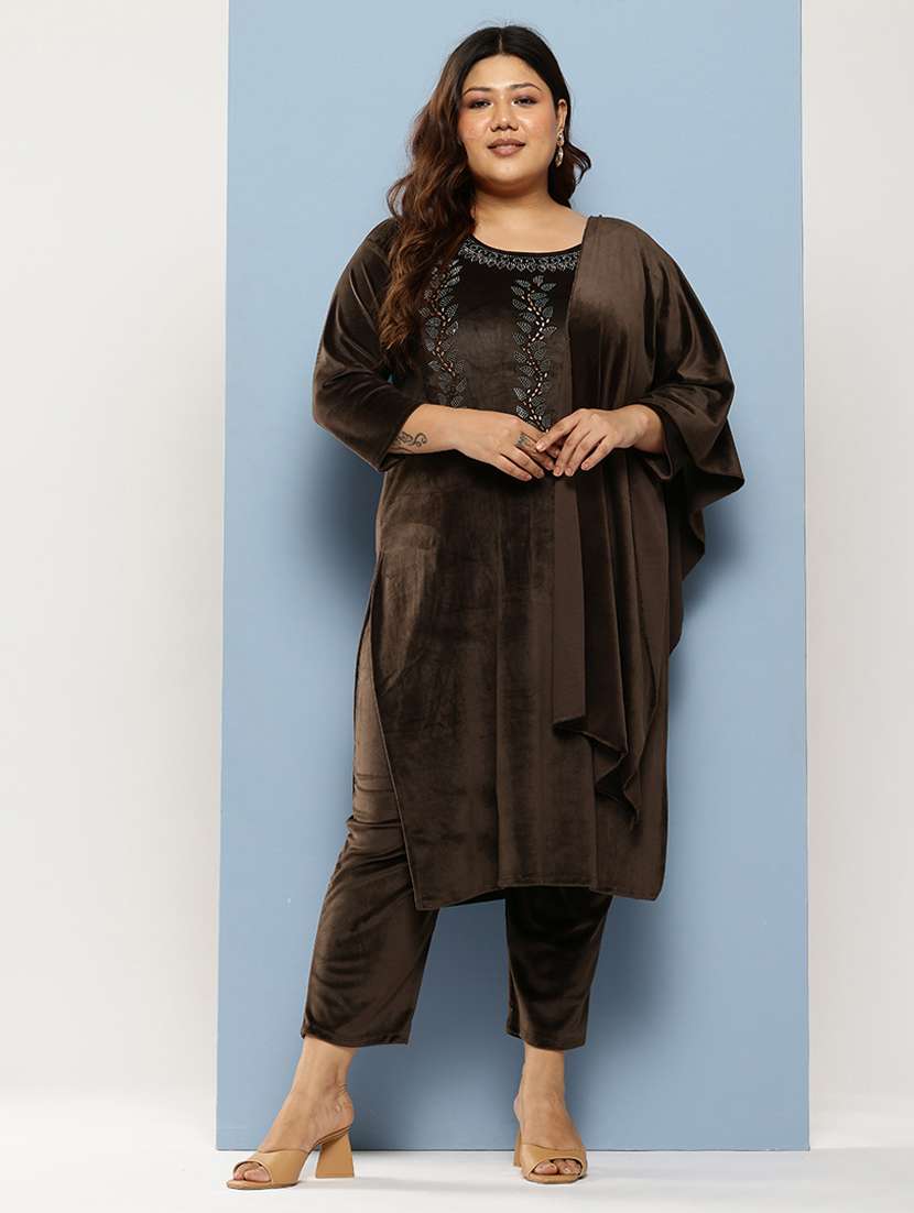 women plus size embellished three quarter sleeve kurta pant with dupatta set - 22224876 -  Standard Image - 3