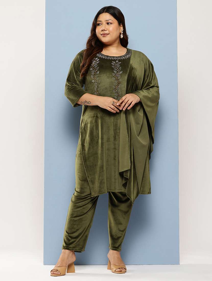 women plus size embellished three quarter sleeve kurta pant with dupatta set - 22224878 -  Standard Image - 3