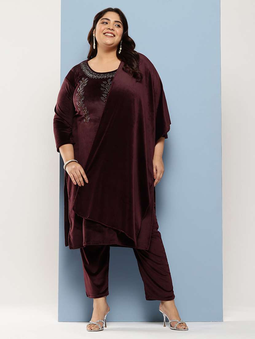 women plus size embellished three quarter sleeve kurta pant with dupatta set - 22224880 -  Standard Image - 3