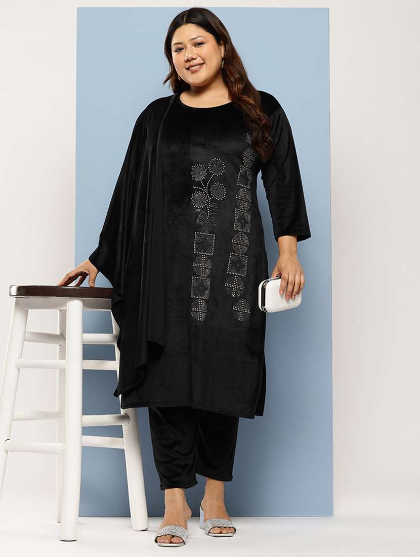 women plus size embellished three quarter sleeve kurta pant with dupatta set
