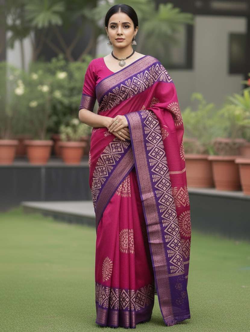 women printed casual wear saree with blouse