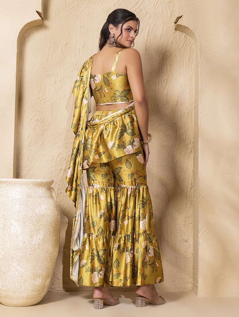 women printed crop top and sharara fusion set - 22225158 -  Standard Image - 3