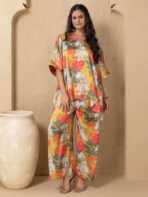 women printed three quarter sleeve ethnic co-ord set - 22225190 -  Standard Image - 0