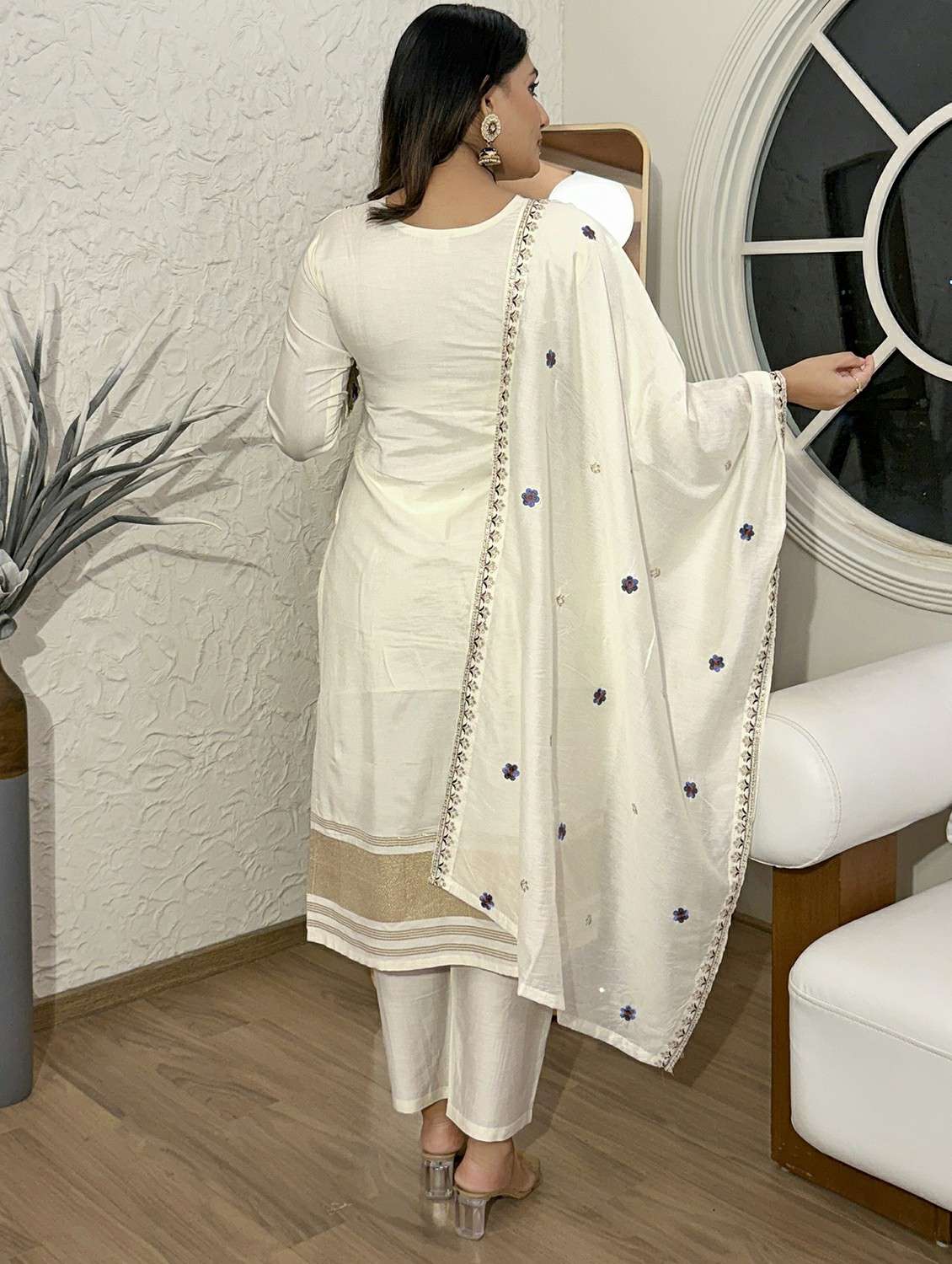 women self design three quarter sleeve kurta pant with dupatta set - 22225270 -  Standard Image - 3