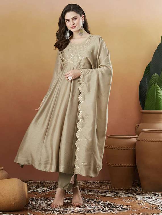 women solid with work long sleeve kurta pant with dupatta set