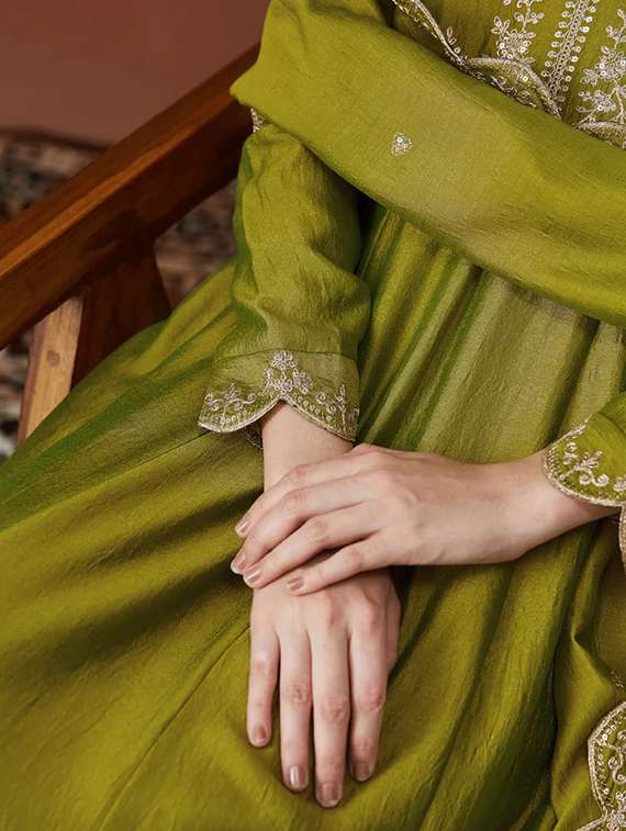 women solid with work long sleeve kurta pant with dupatta set - 22225273 -  Standard Image - 5