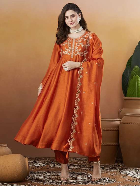 women solid with work long sleeve kurta pant with dupatta set