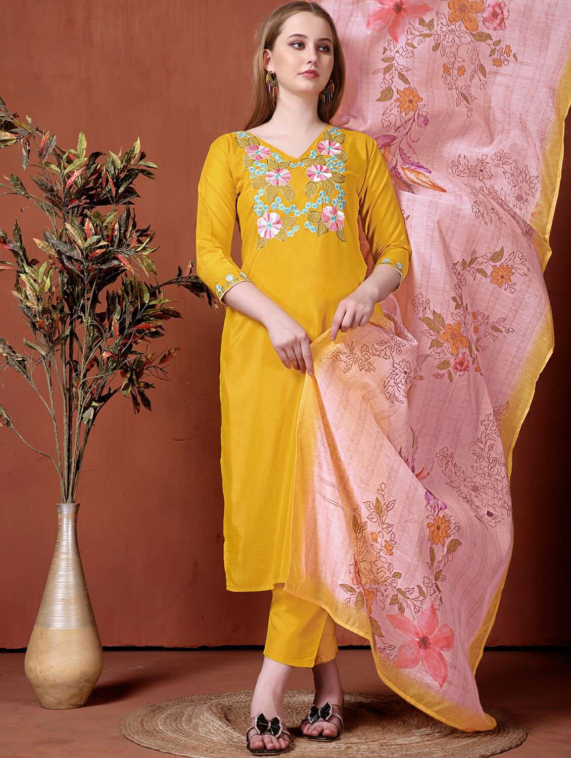 women solid with work three quarter sleeve kurta pant with dupatta set