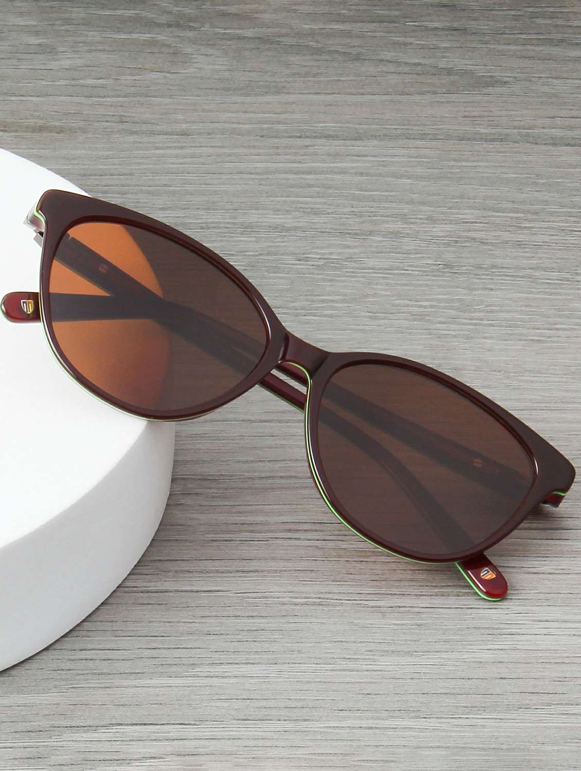 ted smith women full rim cateye sunglasses with polarised lens .