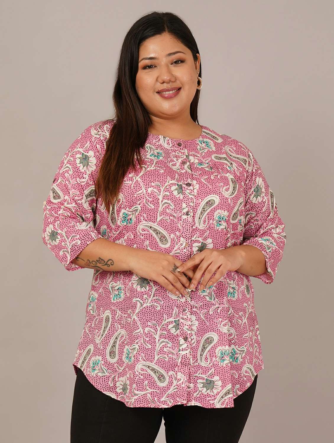 women plus sizse three quarter sleeve tunic