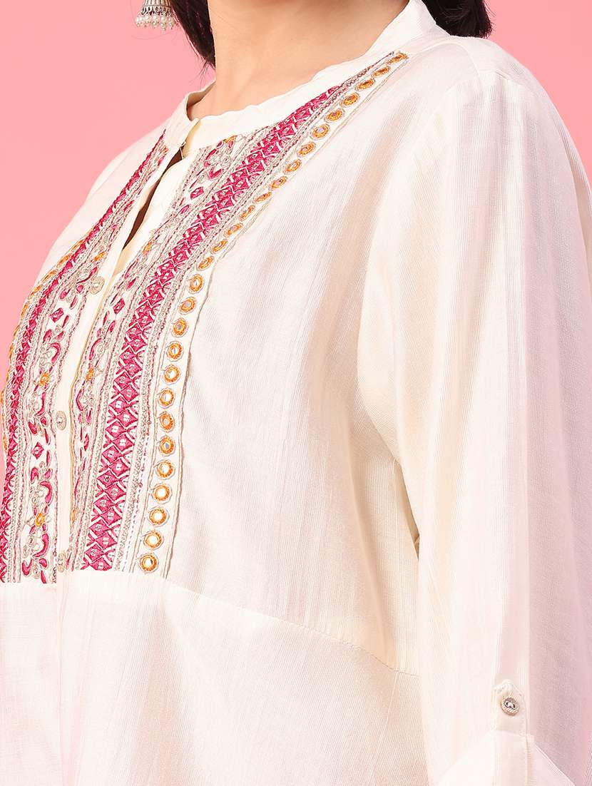 women solid with work three quarter sleeve a-line kurta - 22226289 -  Standard Image - 5