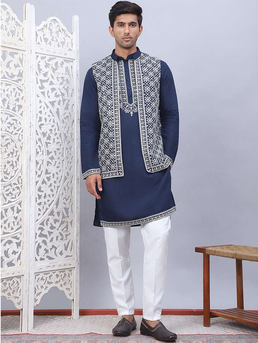 men solid with work mandarin neck kurta pyjama with jacket set - 22226464 -  Standard Image - 3