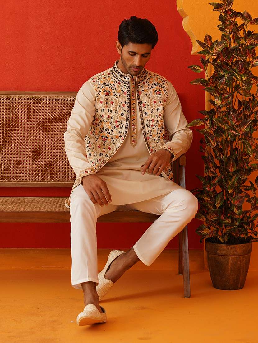 men solid with work mandarin neck kurta pyjama with jacket set - 22226470 -  Standard Image - 3