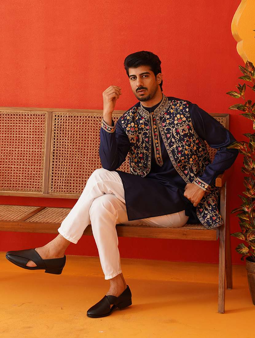 men solid with work mandarin neck kurta pyjama with jacket set - 22226471 -  Standard Image - 3