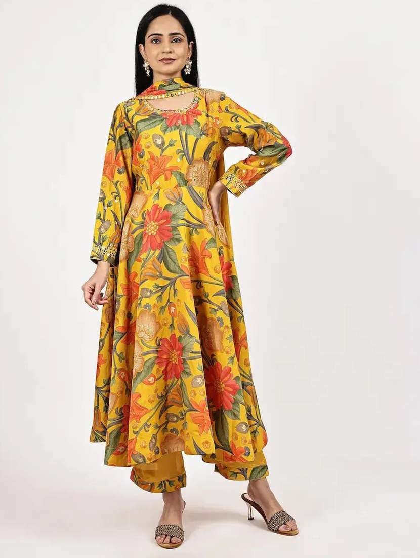women floral long sleeve kurta pant with dupatta set