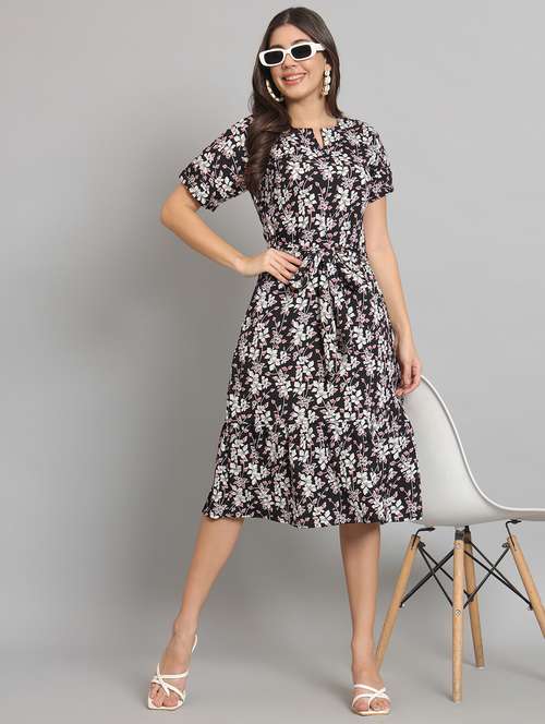 women printed short sleeve tiered dress - 22226857 -  Standard Image - 0