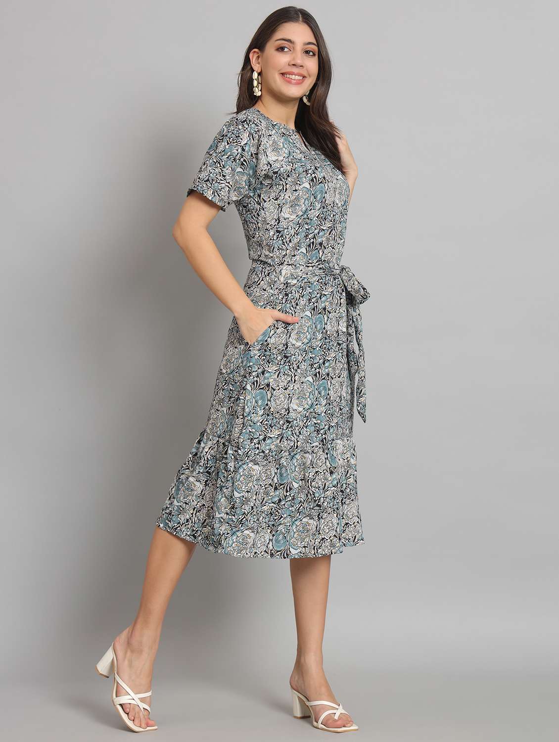 women printed short sleeve tiered dress - 22226858 -  Standard Image - 3