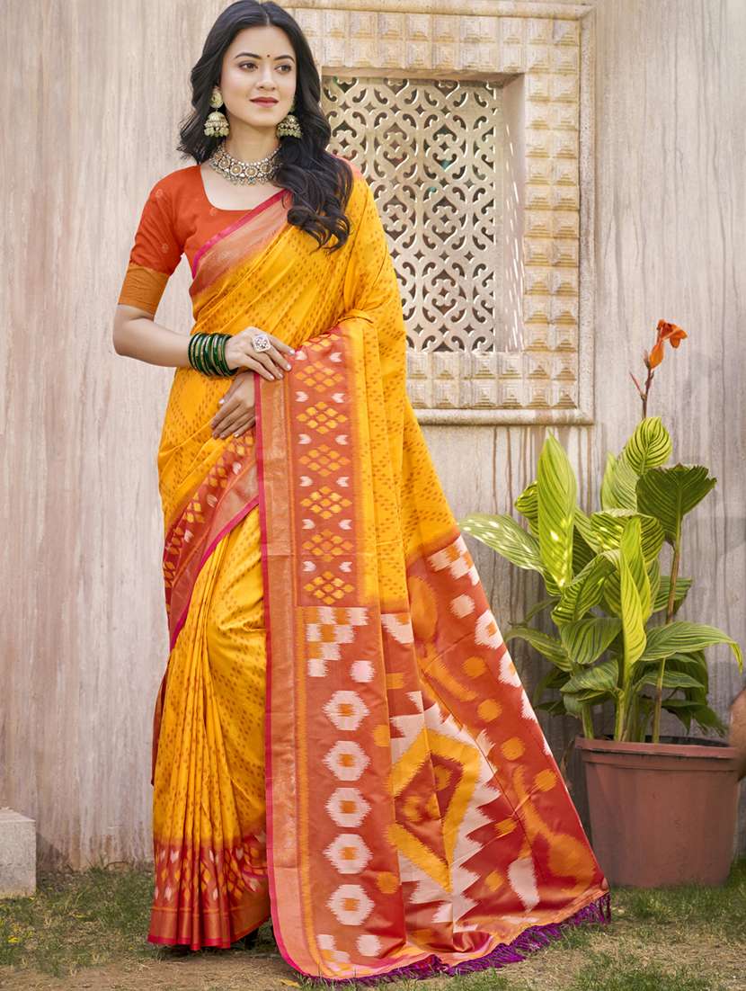 women self design pochampalli saree with blouse