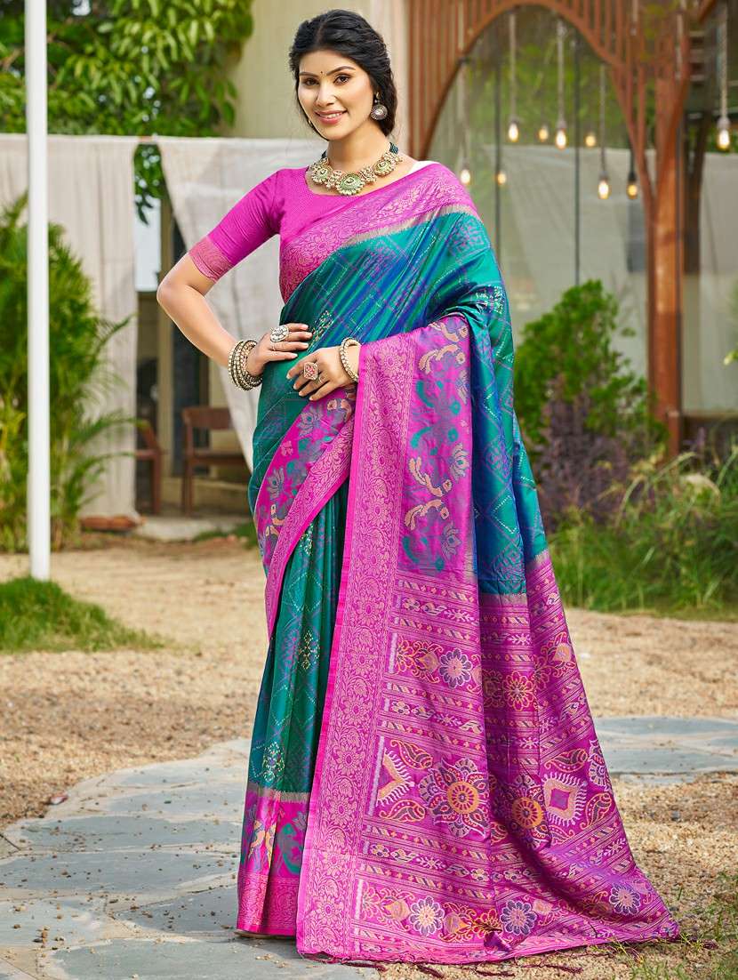 women self design pochampalli saree with blouse - 22226985 -  Zoom Image - 0
