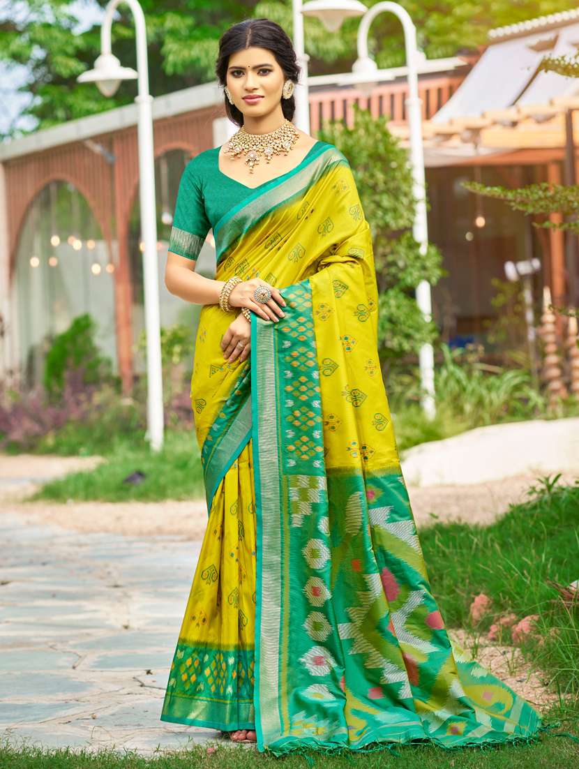 women self design pochampalli saree with blouse