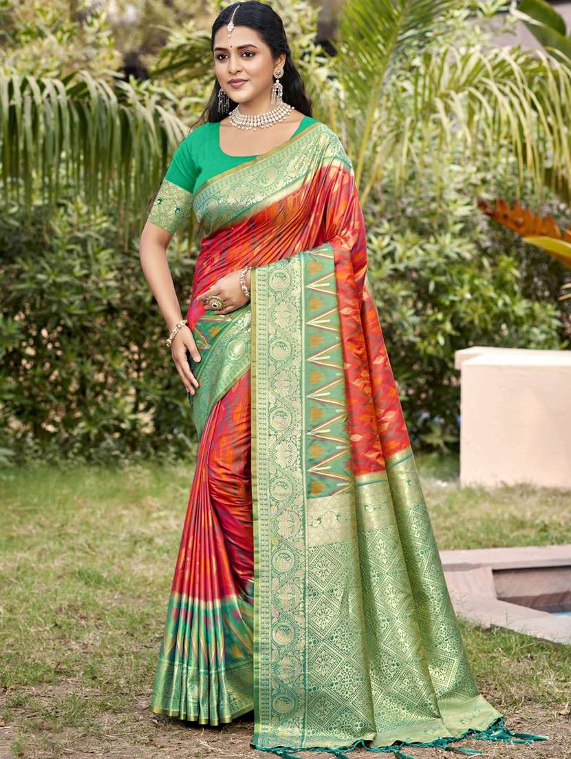 women self design pochampalli saree with blouse