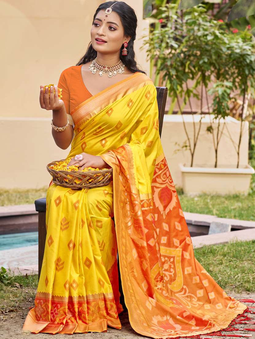 women self design pochampalli saree with blouse