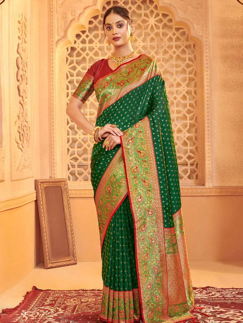women self design kanjivaram saree with blouse
