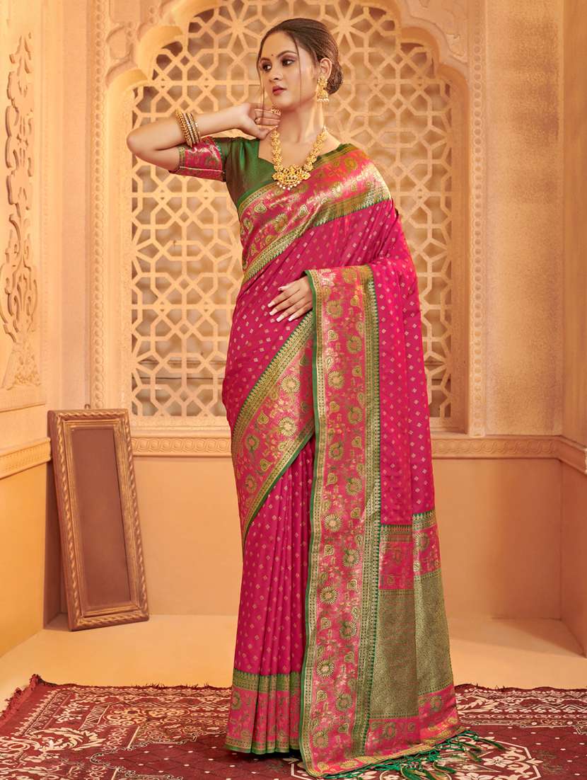 women self design kanjivaram saree with blouse