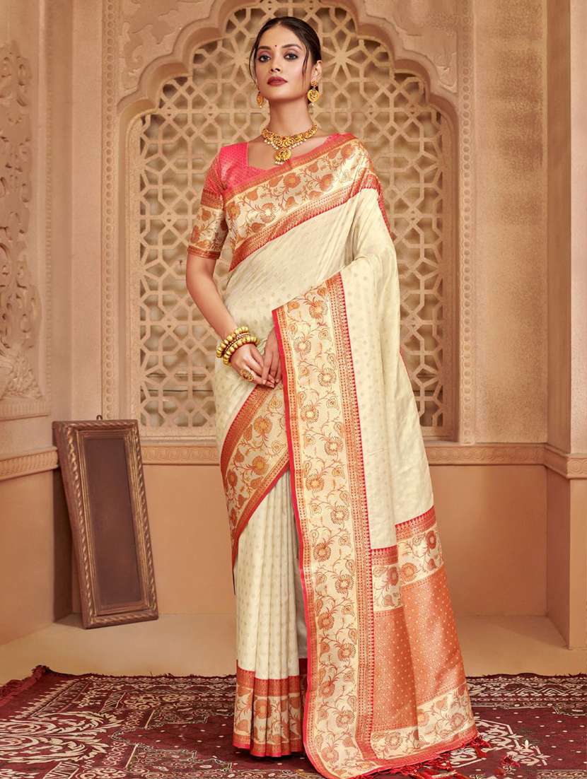 women self design kanjivaram saree with blouse