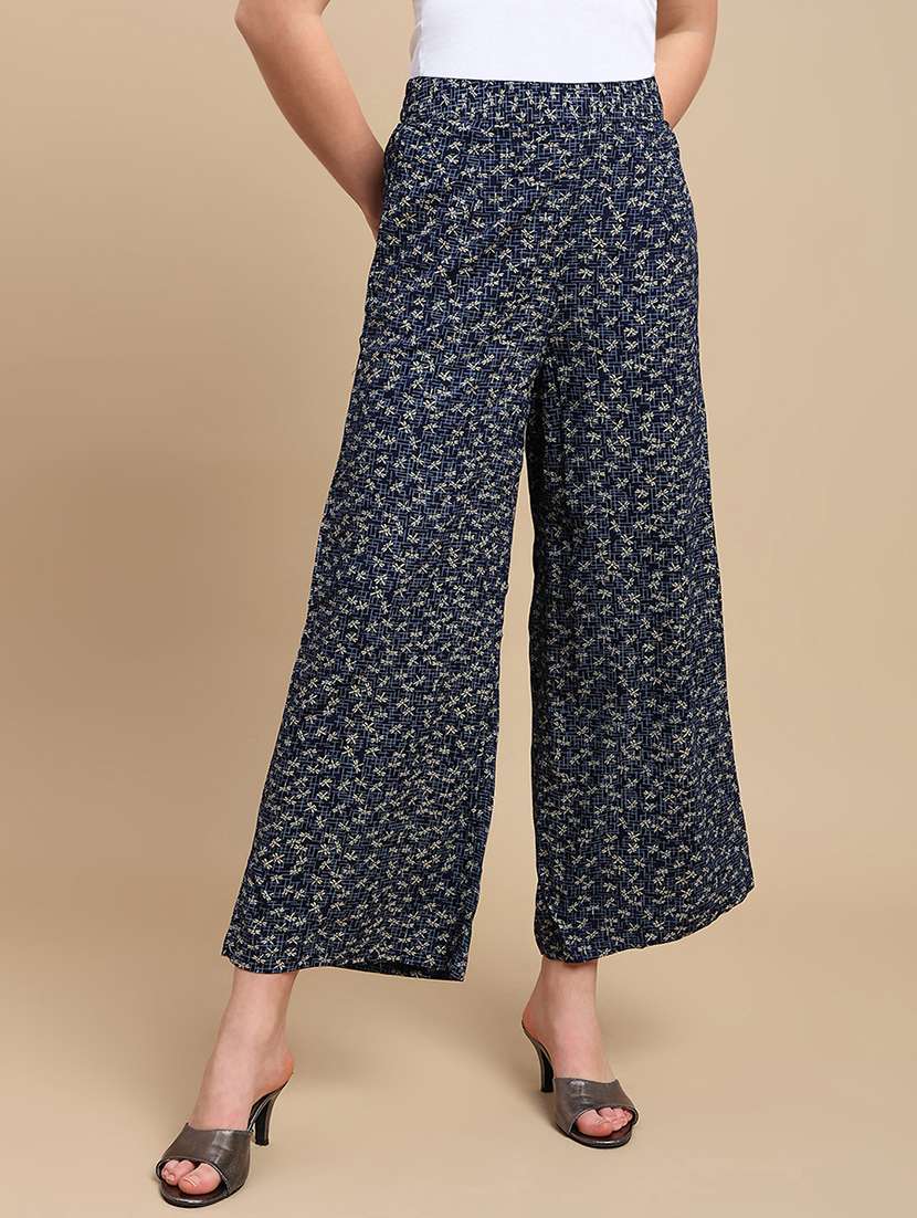 women printed mid rise flared palazzo