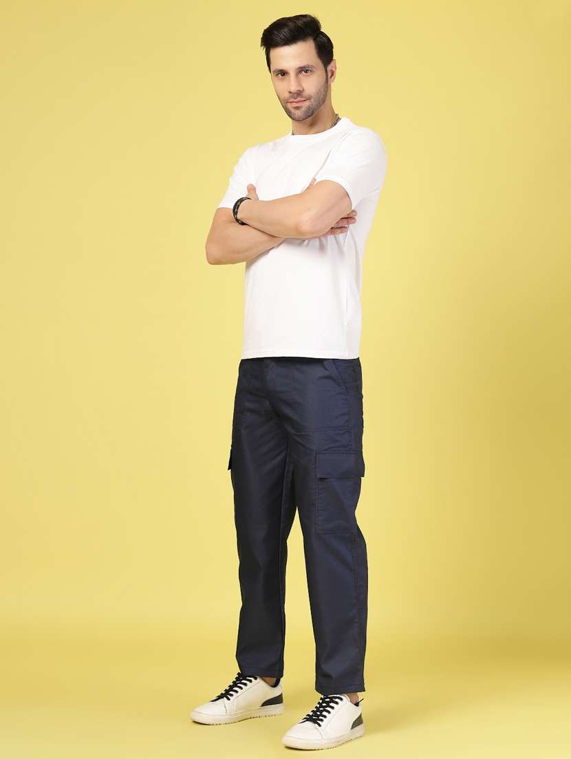 men solid mid rise regular fit cargo - 22227468 -  Standard Image - 3