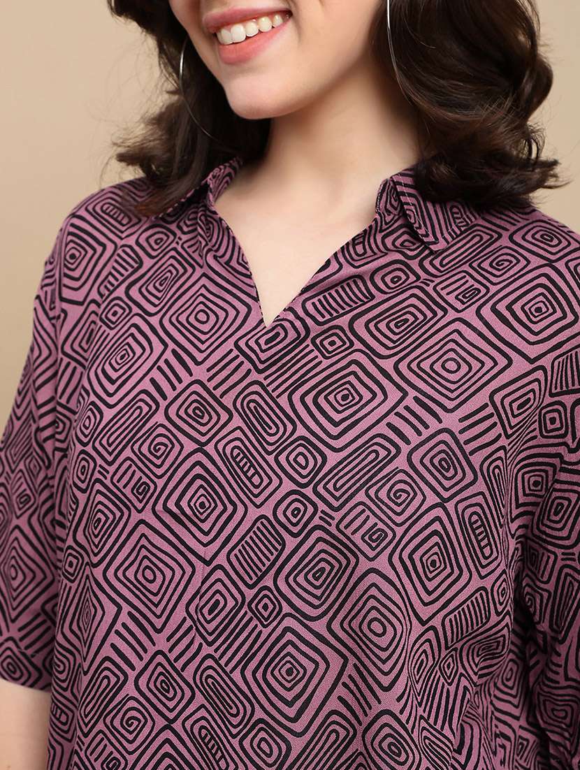 women printed short sleeve relaxed fit top - 22227478 -  Standard Image - 5