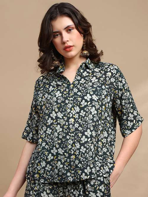 women floral printed short sleeve relaxed fit top - 22227480 -  Standard Image - 0