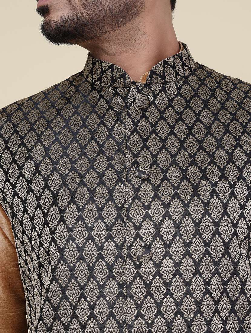 men solid mandarin neck kurta pyjama with jacket ethnic wear set - 22227996 -  Standard Image - 5