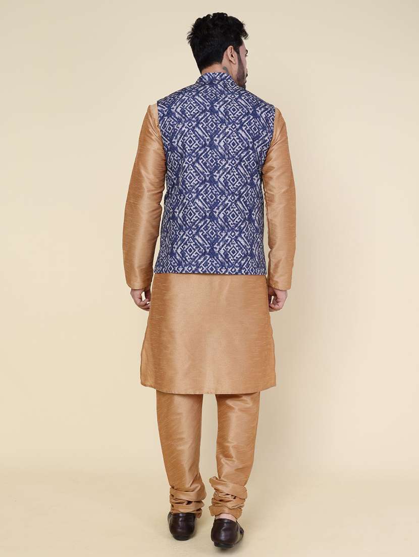 men solid mandarin neck kurta pyjama with jacket ethnic wear set - 22227998 -  Standard Image - 3
