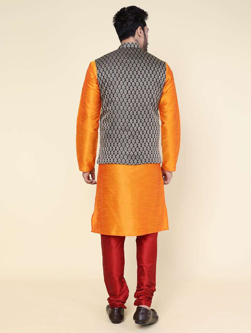 men solid mandarin neck kurta pyjama with jacket ethnic wear set - 22228029 -  Standard Image - 3