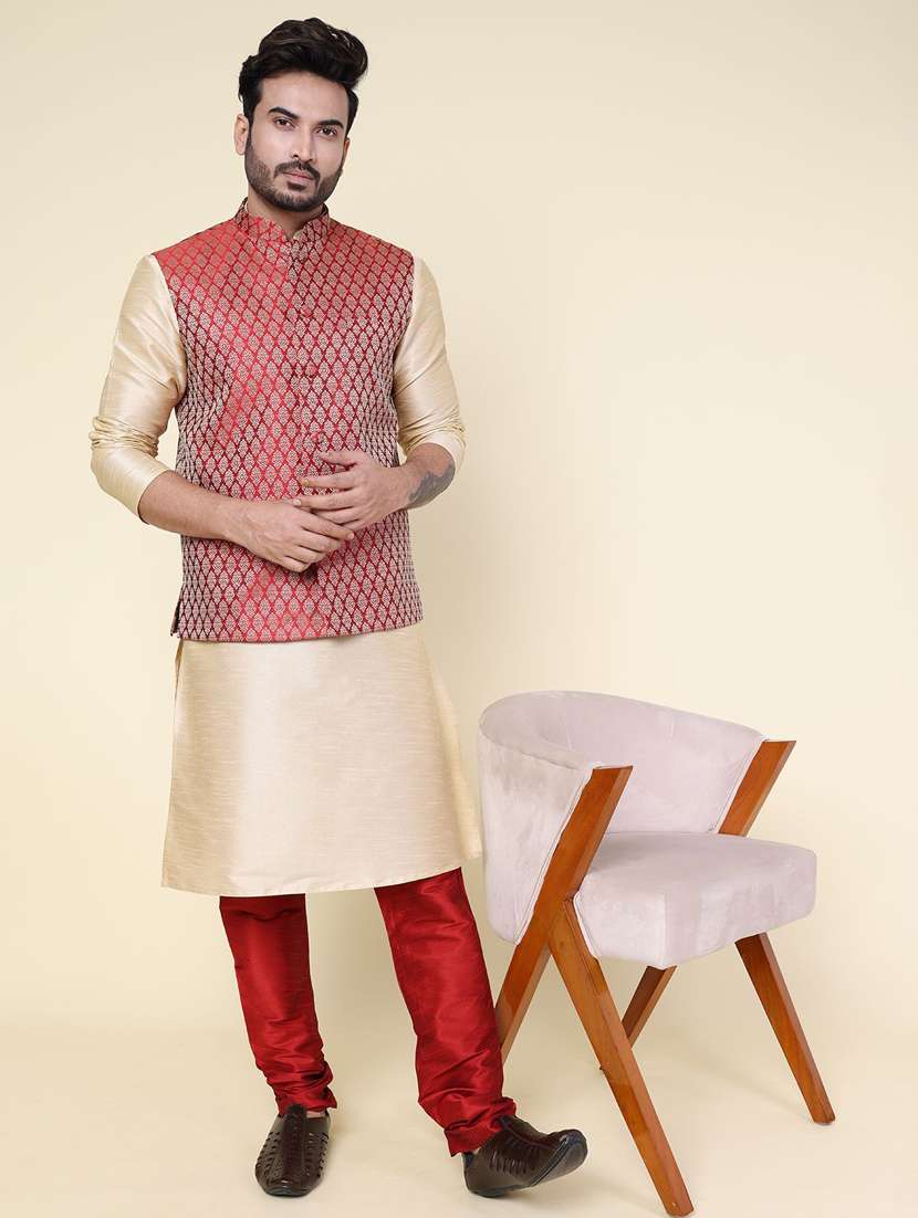 men solid mandarin neck kurta pyjama ethnic wear set