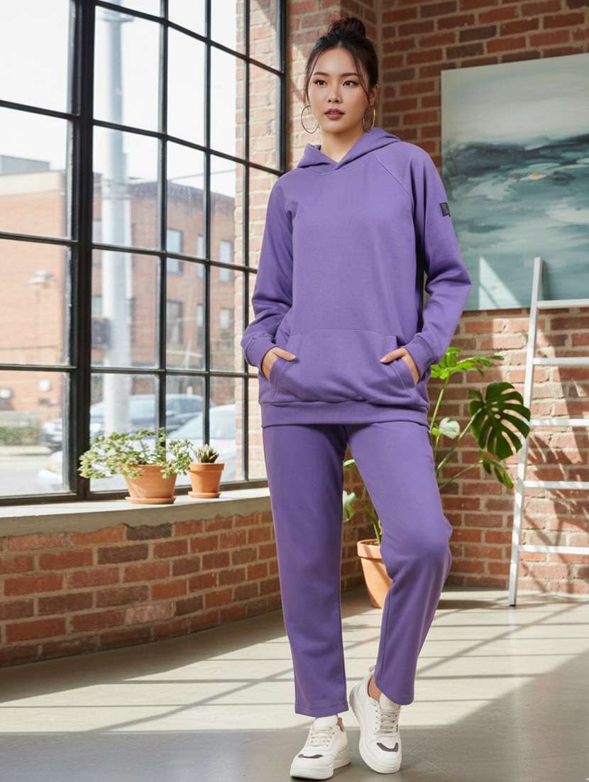 women solid sweatshirt and trouser co-ord set