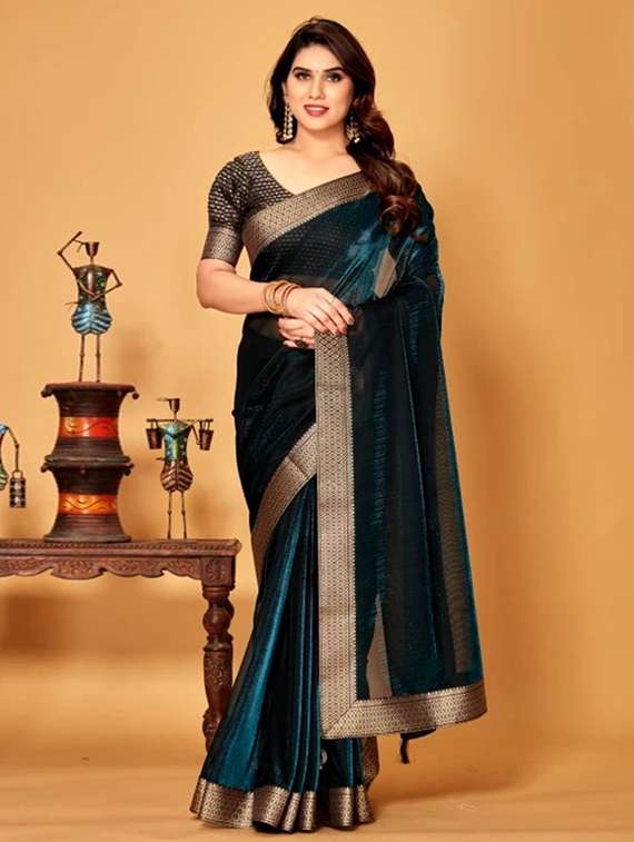 women solid with bordered saree with blouse