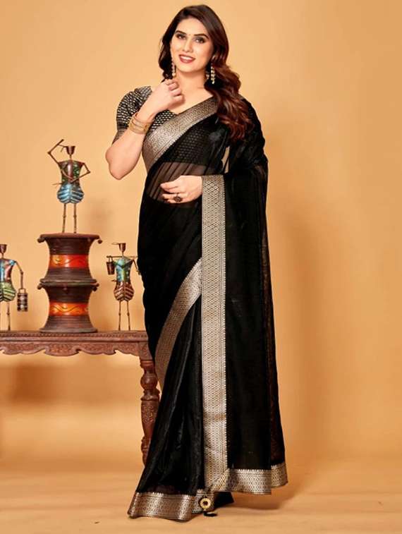 women solid with bordered saree with blouse