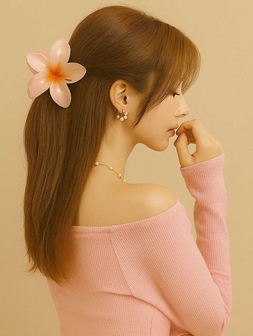 women flower design clutcher