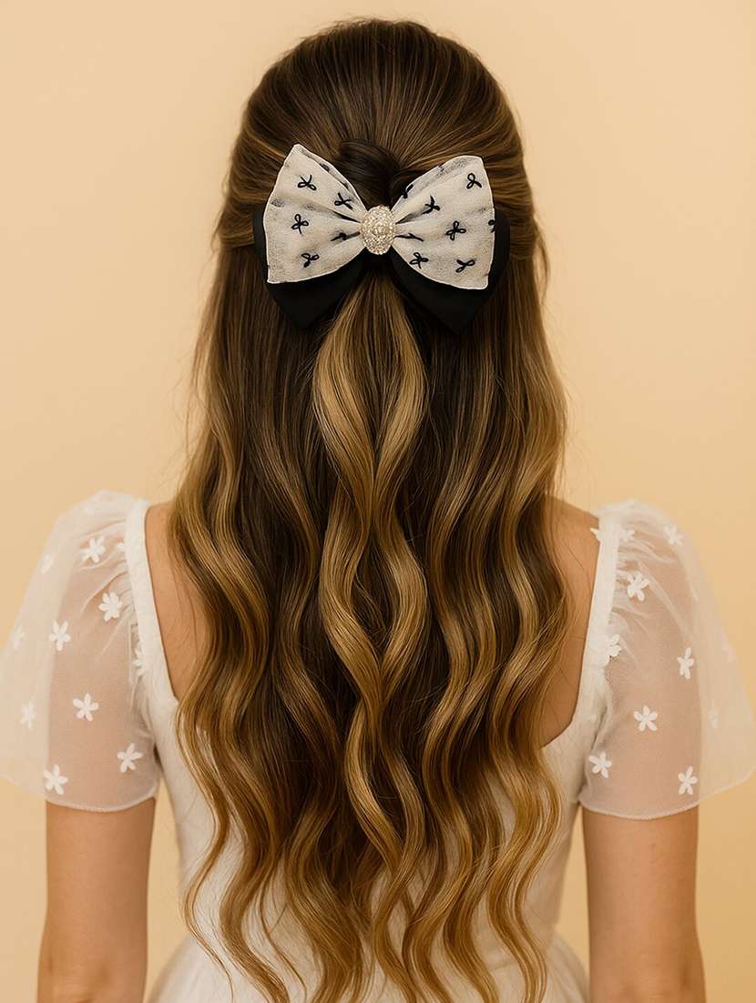 women bow embellished clutcher