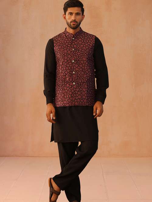 men solid mandarin neck kurta pyjama with jacket ethnic wear set - 22229866 -  Standard Image - 0